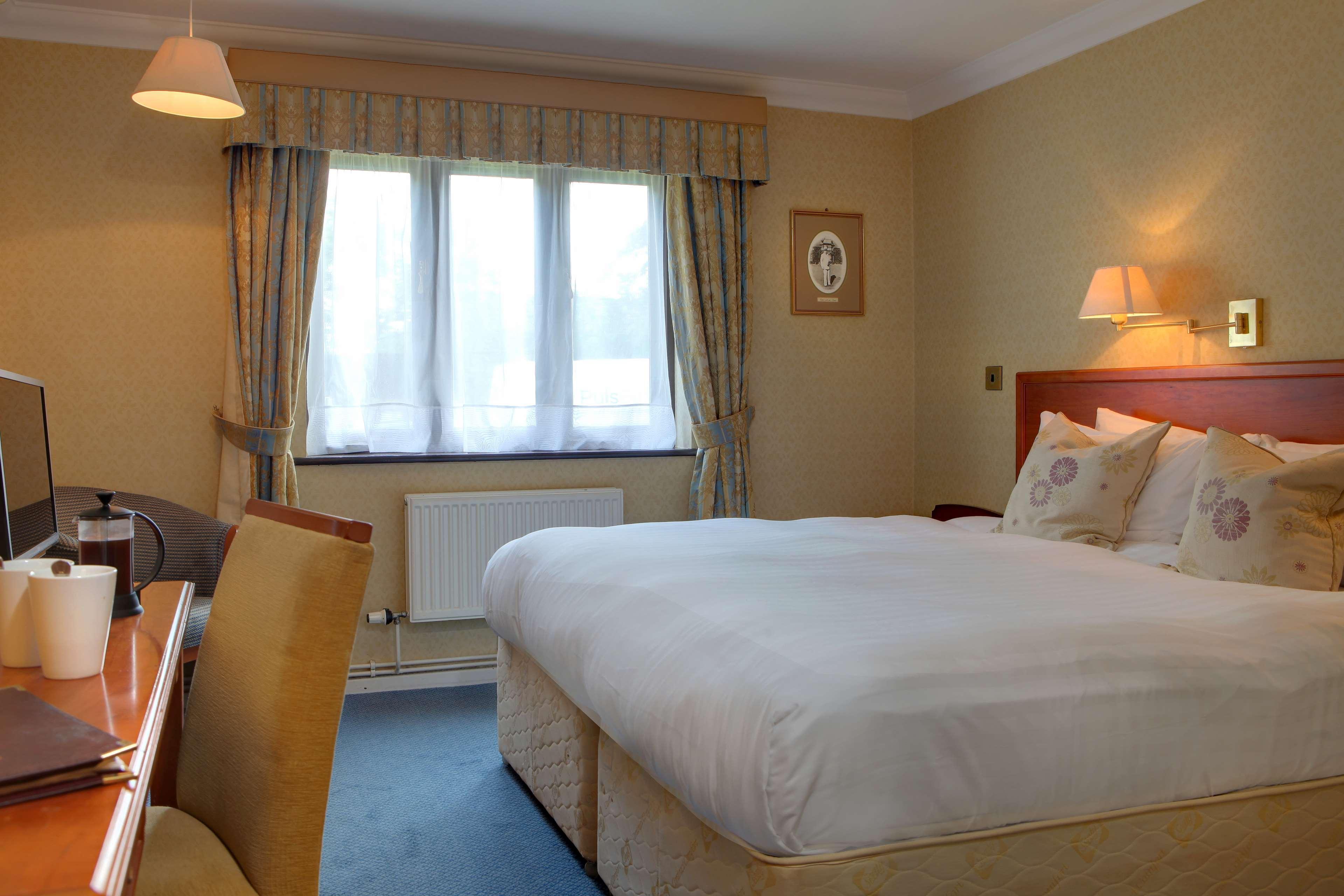 Best Western Plus Grim'S Dyke Hotel Harrow Exterior foto