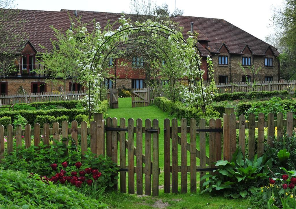 Best Western Plus Grim'S Dyke Hotel Harrow Exterior foto